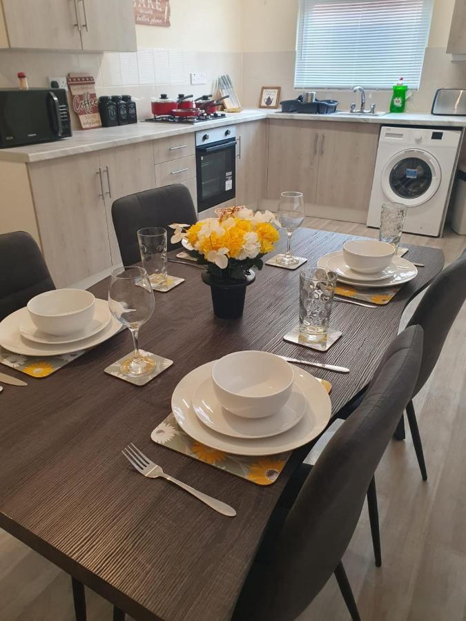 Divine Accommodation Liverpool Eksteriør bilde