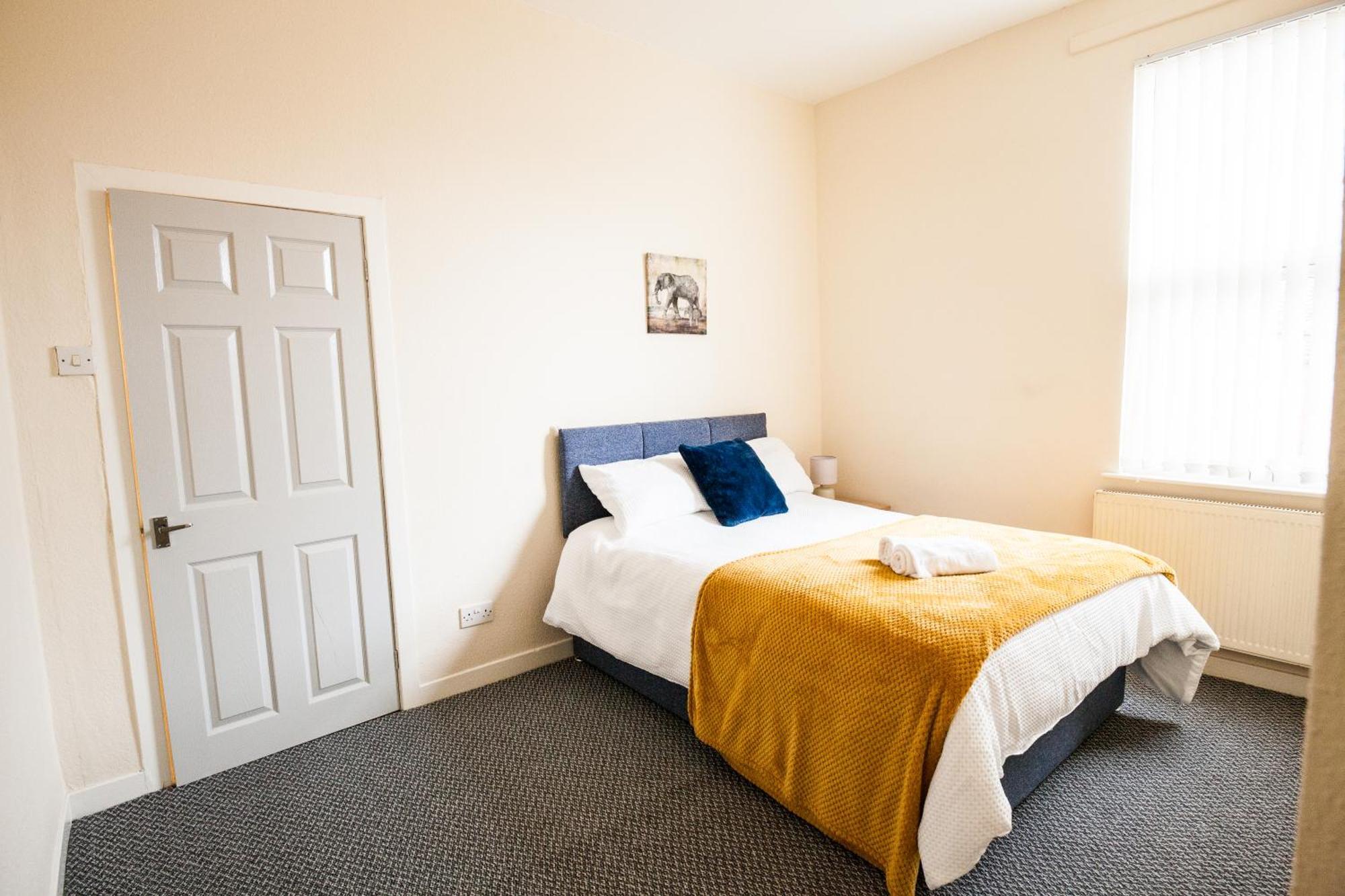 Divine Accommodation Liverpool Eksteriør bilde